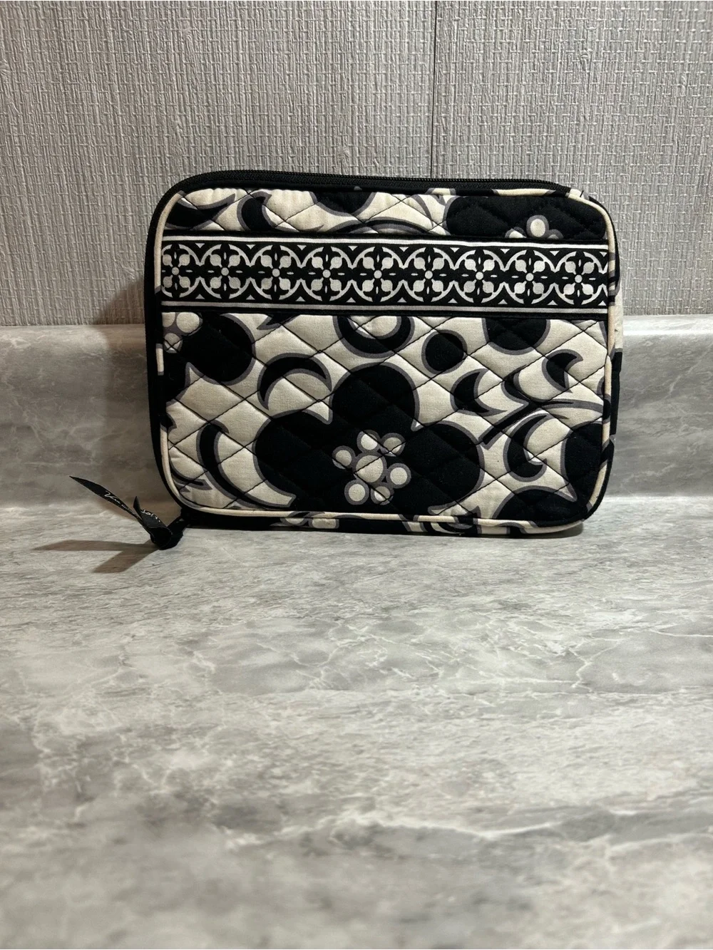 Vera Bradley Black and White Quilted Floral Cosmetic Pouch -BG2